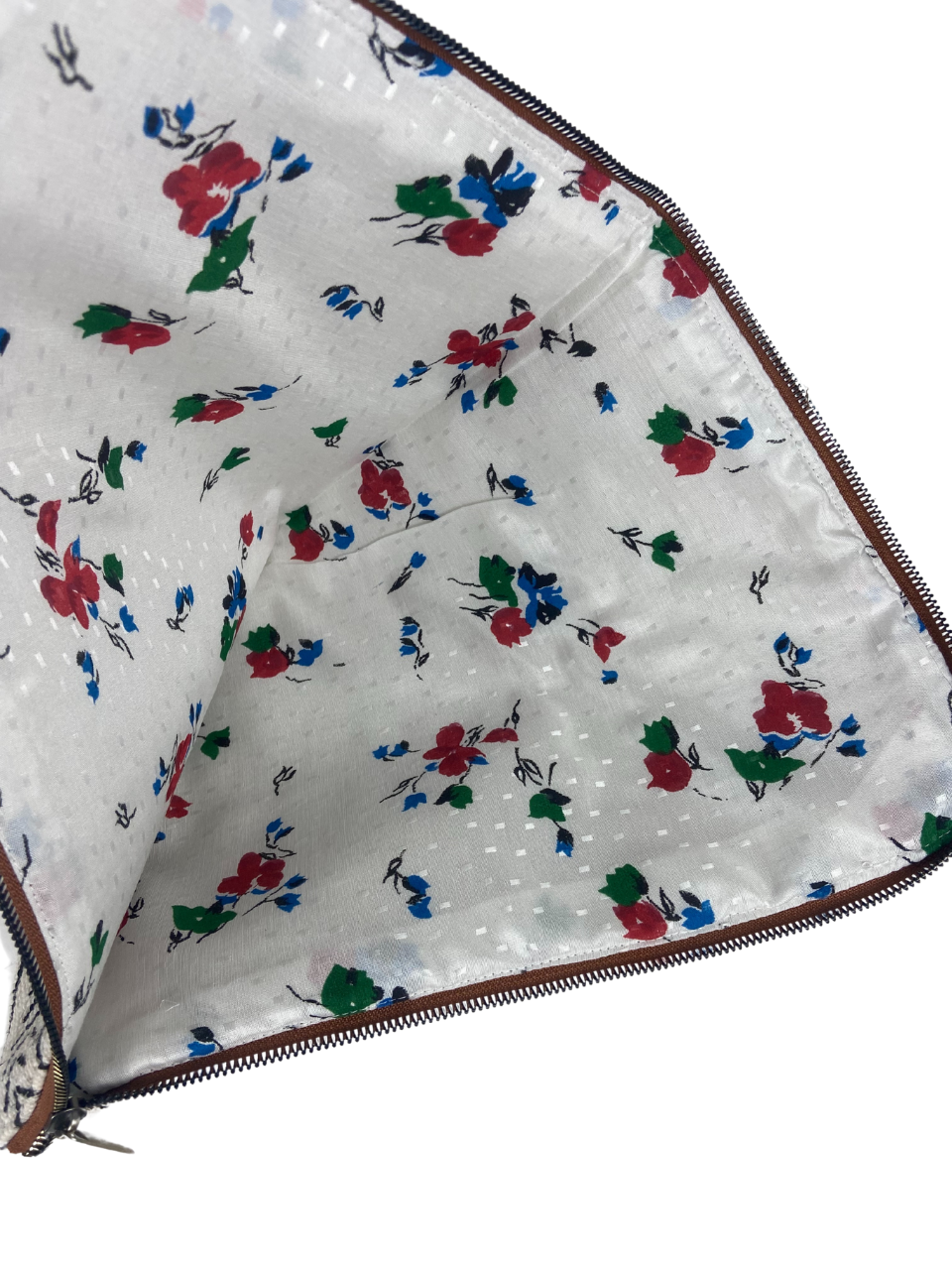 Sleek Laptop Case – Protective, Lightweight & Stylish - Image 3